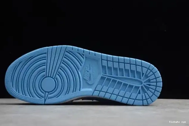 Air Low UNC AO9944-441 1 Jordan (W) 0516